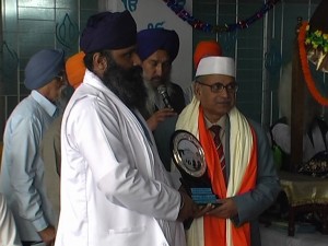 Special award to Kazi Saheb at Gurudwara