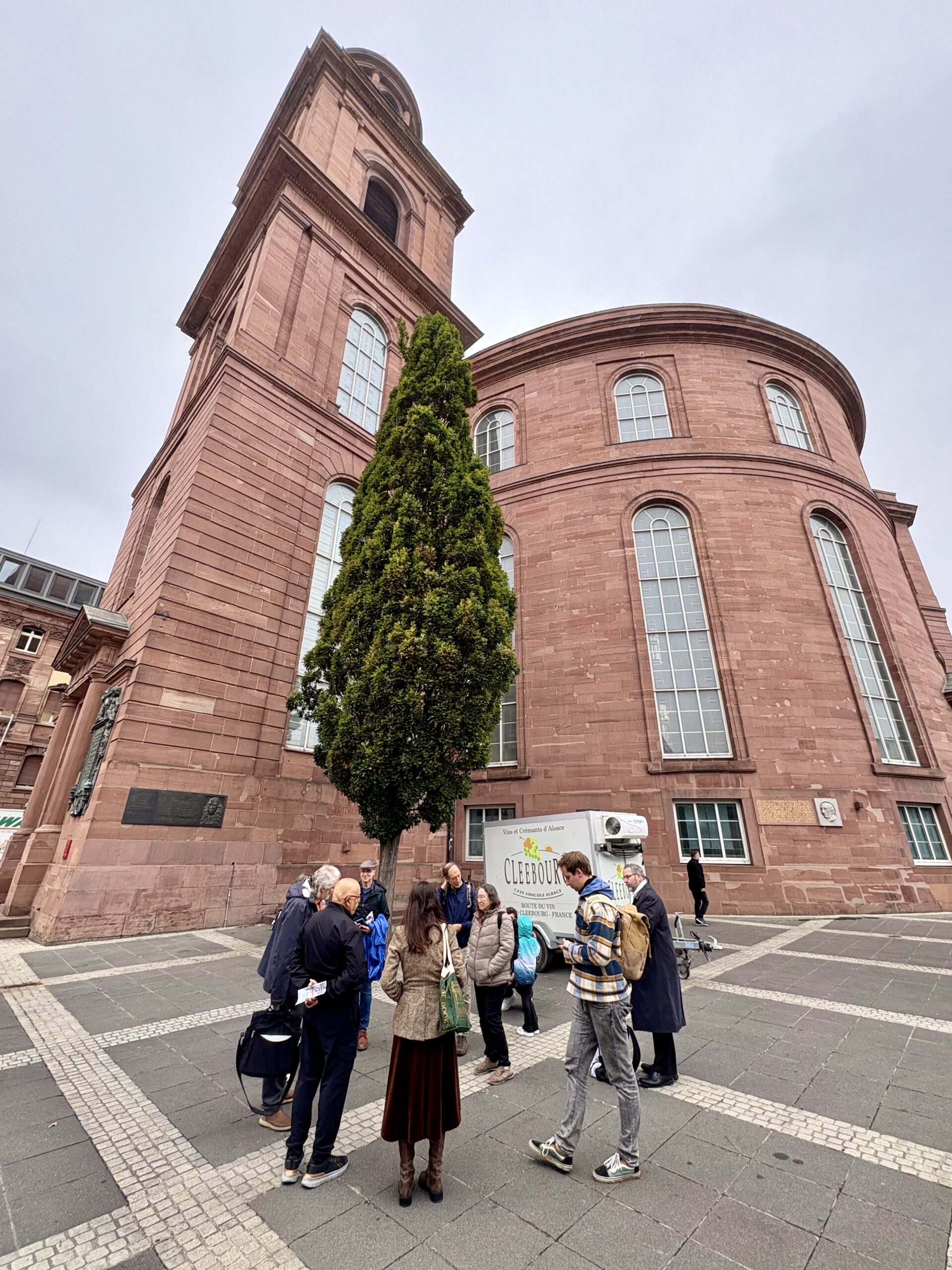 The IARF delegation in front of the historic Römer in Frankfurt.