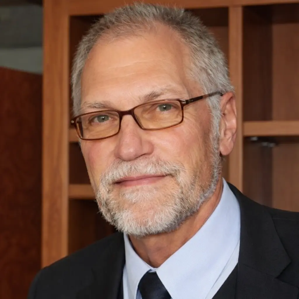 Dr Kurt Bangert
