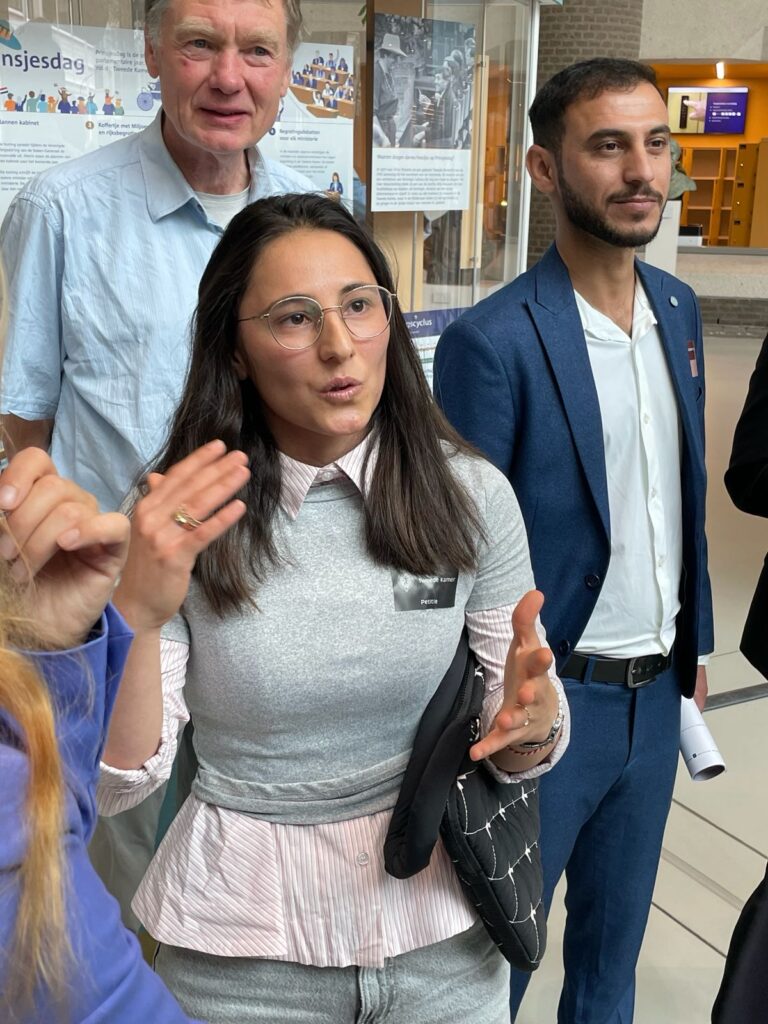 Nara Silo at the Yezidi petition handover in the Dutch parliament.